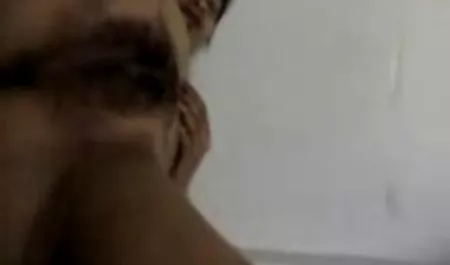 Pelacur bokepviralterbaru muda benar-benar ingin menghisap ayam keras