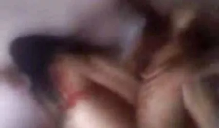 Vera dan Remy Lacroix mengisap ayam dan menelan bokep baru hd cum