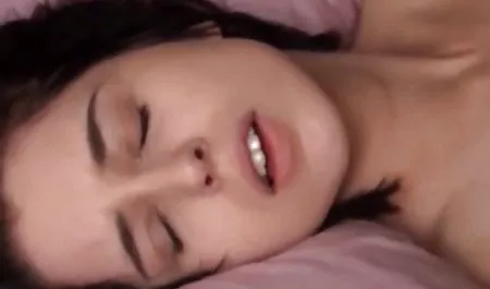 Pelacur muda meniduri dirinya sendiri bokep barat terbaru dengan kontol karet