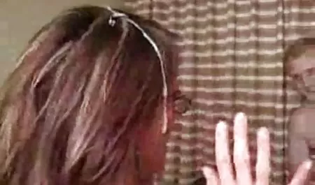 Bung menjilat bokep baru gede vagina berbulu untuk pelacur berambut merah
