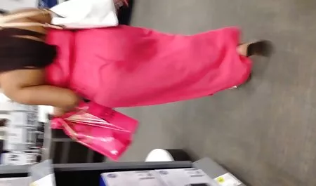 Dia mengisap kepalanya dengan gairah dan tendangan dari fuck bokep terbaru gratis anal keras ketika vibrator panjang berjalan di sepanjang vaginanya yang merah muda