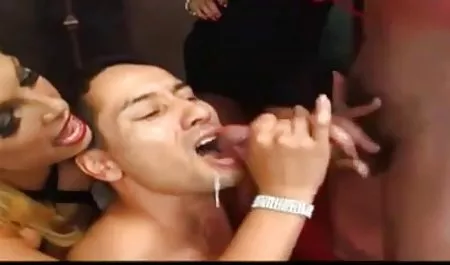 Pelacur bernafsu bokep baru 2017 mendapat ass fucked