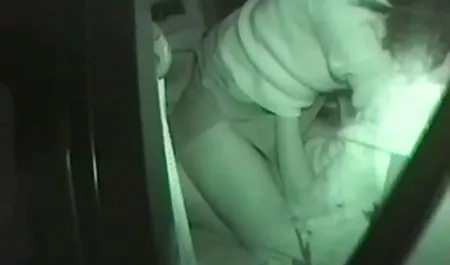 Seks lembut pasangan dewasa di bokep bokep terbaru pagi hari setelah prosedur air di tempat tidur besar
