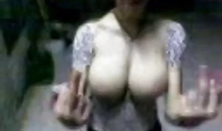 Pertarungan di atas ring, yang kalah menghisap bokrp terbaru strapon
