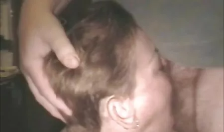 Cumshot bokep selingkuh baru di wajah pustakawan yang lucu