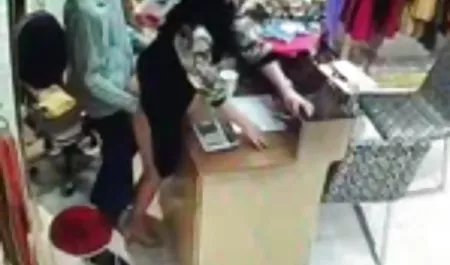 Penari telanjang bulan ini jilbab bokep terbaru dianugerahi bukan premi, tapi persetan