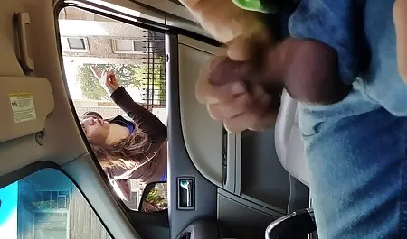 Jalang hitam yang indah menelan cum vidio bikep terbaru