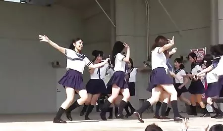 Gadis pemberani di mustang bokeb barat terbaru 2018 liar